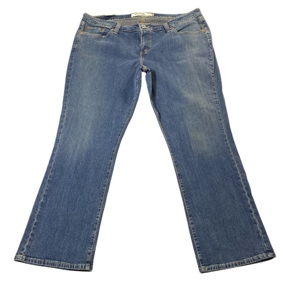 Levis 518 Jeans Women 24W Blue Lo Rise Superlow Bootcut Casual Stretch Denim NWT - Picture 1 of 15